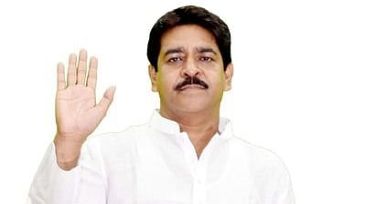 निवर्तमान विधायक शौकत मोल्ला 