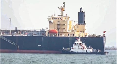 यह जहाज एलपीजी लेकर आज भारत पहुंचा।