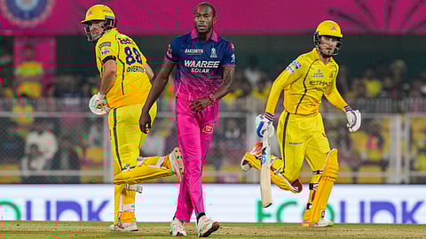 127 रन पर ही सिमट गयी CSK की पारी 