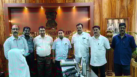 फॉरेस्ट लेबर यूनियन ने पीसीसीएफ से चाथम मिल समस्याएं उठाईं