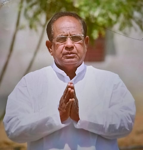 निवर्तमान विधायक कनाई चंद्र मंडल