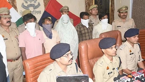 पुलिस ने 5 आरोपियों को दबोचा