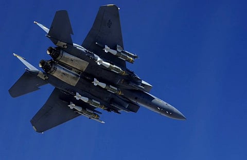 एफ-15ई स्ट्राइक ईगल के एक पायलट अब भी लापता बताया है ( फाइल फोटो )। 