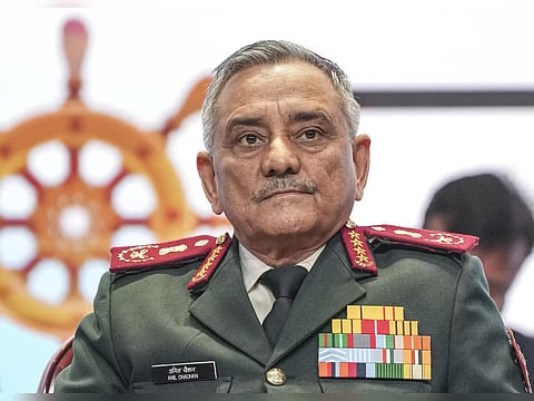 CDS अनिल चौहान ने श्रीनगर में चिनार कोर का दौरा किया, एलओसी पर सुरक्षा स्थिति की समीक्षा