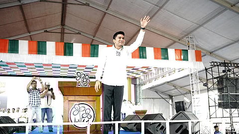 मोदी सरकार ने लोगों को भूखा मार देने के लिए बकाया रोक रखा है : अभिषेक