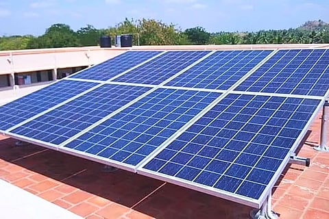 बढ़ते बिजली बिलों से जूझते स्कूल हॉस्टल, सोलर समाधान की मांग तेज