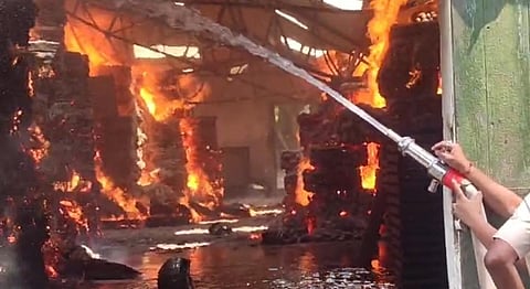 Massive Fire at Nadia Jute Mill, Naihati; Crores of Loss