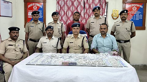 आरपीएफ ने 14 किलो चांदी किया जब्त