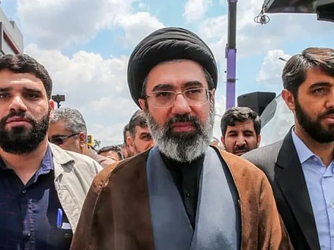 हवाई हमले में घायल ईरान के सुप्रीम लीडर, ऑडियो कॉन्फ्रेंसिंग से ले रहे बड़े फैसले