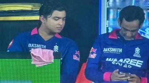 RR के मैनेजर ने नियमों का उल्लंघन किया