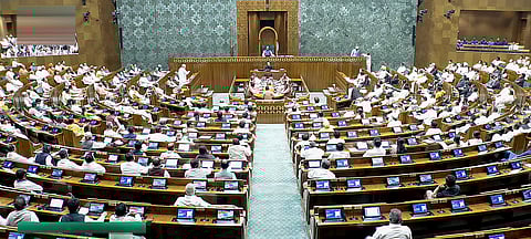 लोकसभा में महिला आरक्षण व परिसीमन बिल पेश, विपक्ष का हंगामा