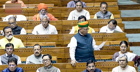 लोकसभा सीटें 50% बढ़ेंगी, 272 सीटें महिलाओं के लिए आरक्षित