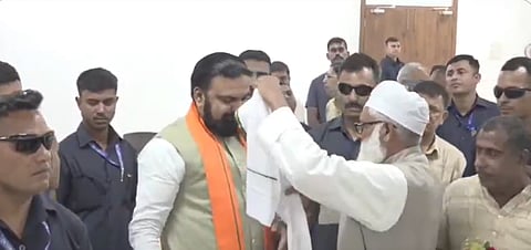 टोपी से इनकार, अंगवस्त्र स्वीकार Samrat Choudhary का सियासी संदेश