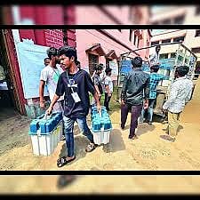 
पहले चरण मतदान आज, 10 हजार बूथ अति संवेदनशील घोषित