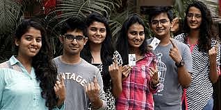 नयी पीढ़ी ने नयी सोच के साथ पहली बार किया मतदान