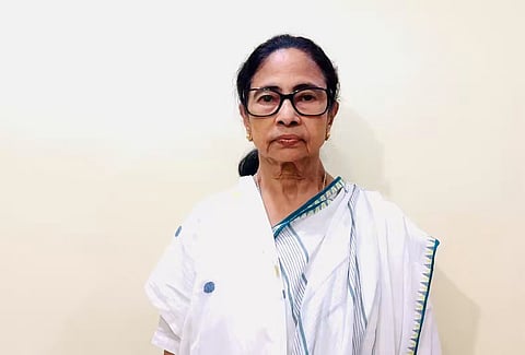 मतगणना के बीच ममता का सख्त संदेश, एजेंटों को केंद्र न छोड़ने के निर्देश
