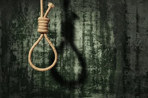 Suicide in Kalyani: Girl Ends Life Over Boyfriend's Multiple Affairs, Tension Erupts.