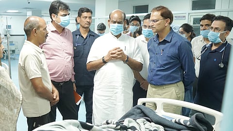 ओम बिरला ने अस्पताल पहुंचकर उपचार व जांच की निगरानी की