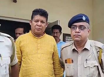 TMC Labor Leader Tarak Dey Arrested in Habra for Extortion from Auto Drivers