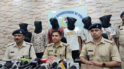 पुलिस अधीक्षक (सिटी) ललित मीना व अन्य