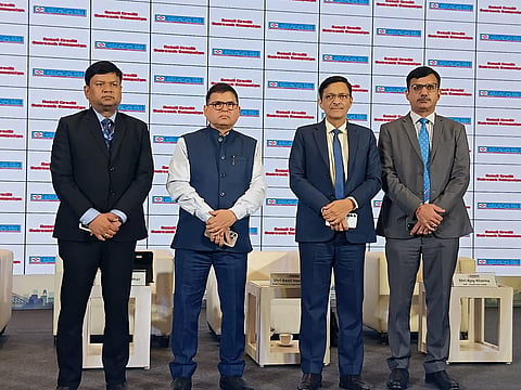 प्रेस कान्फ्रेंस के दौरान मौजूद सेंट्रल बैंक ऑफ इंडिया के एमडी एवं सीईओ कल्याण कुमार, वस्ती वेंकटेश,अजय कुमार खन्ना, राजकिशोर सिंह