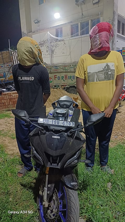 गिरफ्तार बाइक चोर