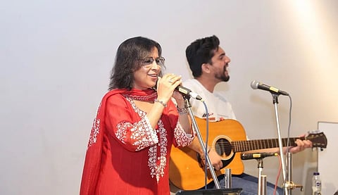 Hindi