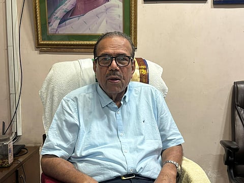  जावेद खान