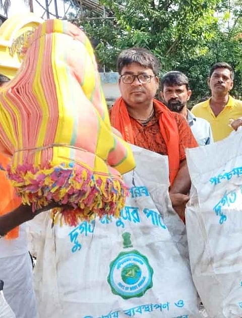 बरामद राहत सामग्री