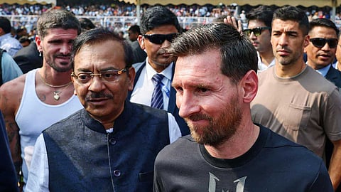 Messi इवेंट विवाद में बढ़ीं अरूप विश्वास की मुश्किलें, गिरफ्तारी के डर से कोर्ट पहुंचे पूर्व मंत्री