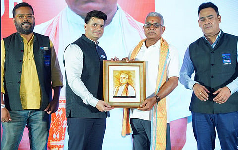 बंगाल को विकास की नई ऊँचाइयों पर ले जाएगी सरकार:  दिलीप घोष