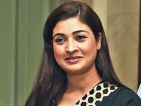 एक लाख रुपये का निजी मुचलका (बॉन्ड) भरने के निर्देश भी दिया गया