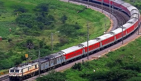 देश के ब्रॉड गेज नेटवर्क का 99.6 प्रतिशत हिस्सा अब विद्युतीकृत हो चुका है