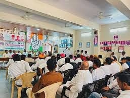 बिलीग्राउंड पार्टी कार्यालय में राजीव गांधी पंचायती राज संगठन समिति की बैठक आयोजित