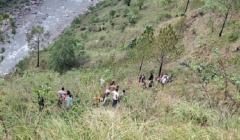 उत्तराखंड की पहाड़ी सड़कों पर हादसों का सिलसिला थमने का नाम नहीं ले रहा