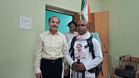 अधीर रंजन चौधरी के साथ देवाशीष शील