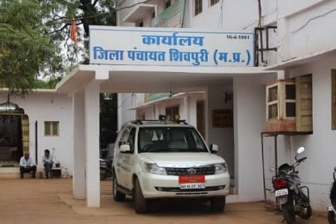 शिवापुरम ग्राम पंचायत का दौरा कर विकास कार्यों एवं पंचायत प्रशासन की समीक्षा की निदेशक ग्रामीण विकास
