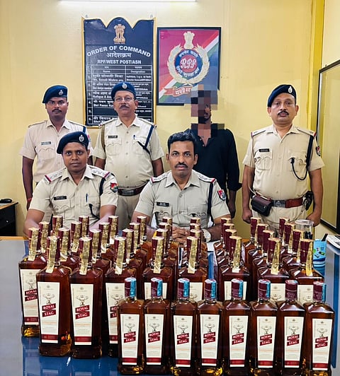 अवैध शराब के साथ एक गिरफ्तार