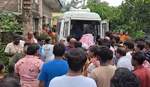 Lucknow Fire Tragedy: Anamika's Body Reaches Howrah Home, Marriage Home Turns Into Mourning