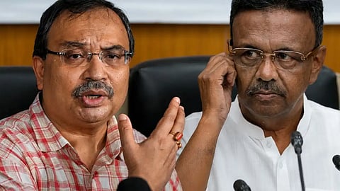 16 मौतों के बाद FIR, फिरहाद हाकिम पर घिरी सरकार, कुणाल ने दिया अल्टीमेटम