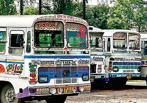 Howrah Route 42 Bus Service Suspended Passengers Suffer Due To Fare Dispute