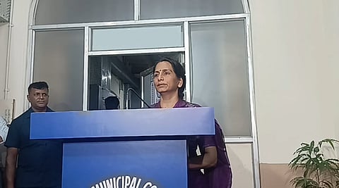 केएमसी की प्रशासक स्मिता पांडेय 