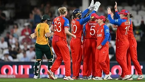 इंग्लैंड महिला T-20 विश्व कप के फाइनल में