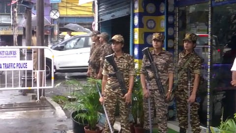 कालीघाट में फिर बढ़ी पुलिस तैनाती, ममता बनर्जी के घर के बाहर सुरक्षा कड़ी