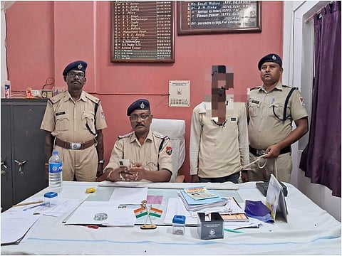 ट्रेन पर पथराव करने वाला अभियुक्त गिरफ्तार