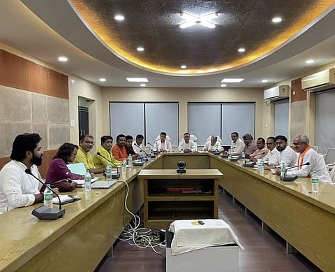 कोर कमेटी की बैठक में विकास को लेकर की गई चर्चा