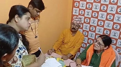 आम लोगों की समस्याओं के समाधान के लिए सेवा केंद्र का उद्घाटन