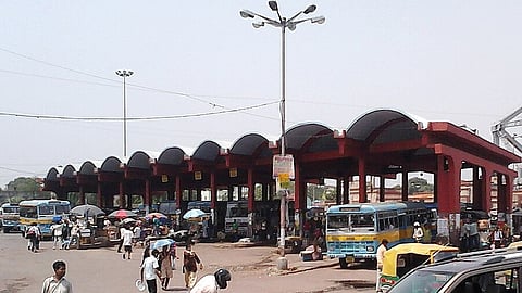 Howrah Station Eviction: Bus Terminus Turns into Dump Yard