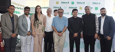डिब्बर इंटरनेशनल प्रीस्कूल के उद्घाटन के मौके पर राज्य के उद्योग मंत्री डॉ. स्वपन दासगुप्ता, प्रभात रंजन, तनुज अग्रवाल, अदिति नाहटा अग्रवाल, संजय अग्रवाल, लग्नजीत मोहंती और संदीप अग्रवाल