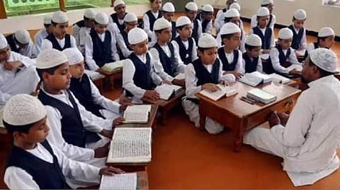 12 जिलों के गैर-सरकारी मदरसों का आंकड़ा जुटाएगी सरकार